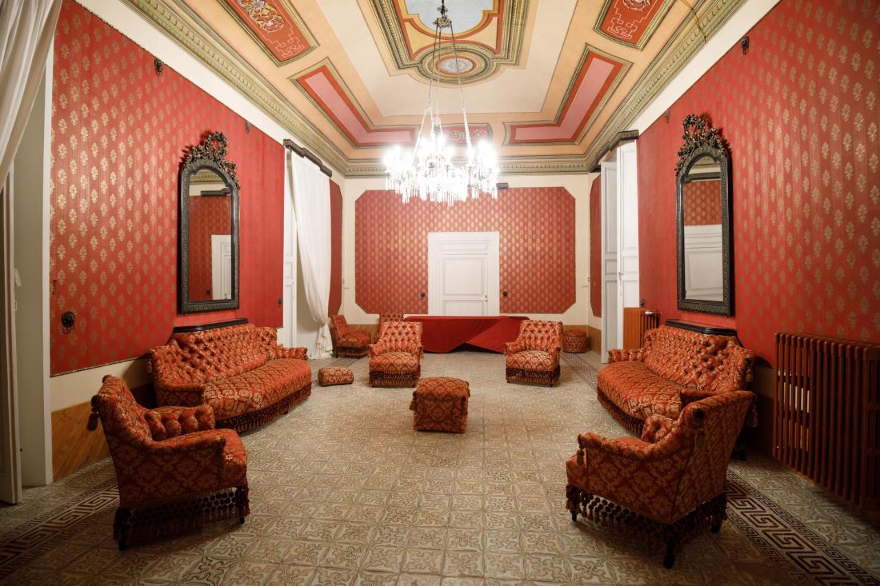 Palazzo Introna Bed & Breakfast Mola di Bari Dış mekan fotoğraf