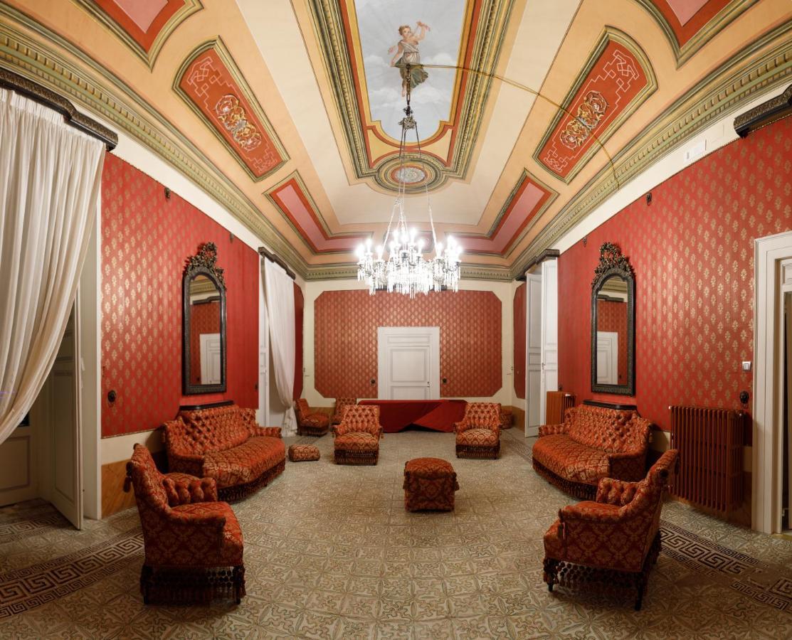 Palazzo Introna Bed & Breakfast Mola di Bari Dış mekan fotoğraf