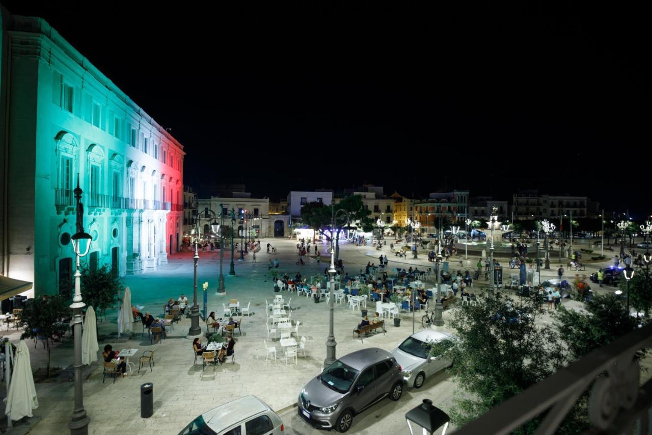 Palazzo Introna Bed & Breakfast Mola di Bari Dış mekan fotoğraf