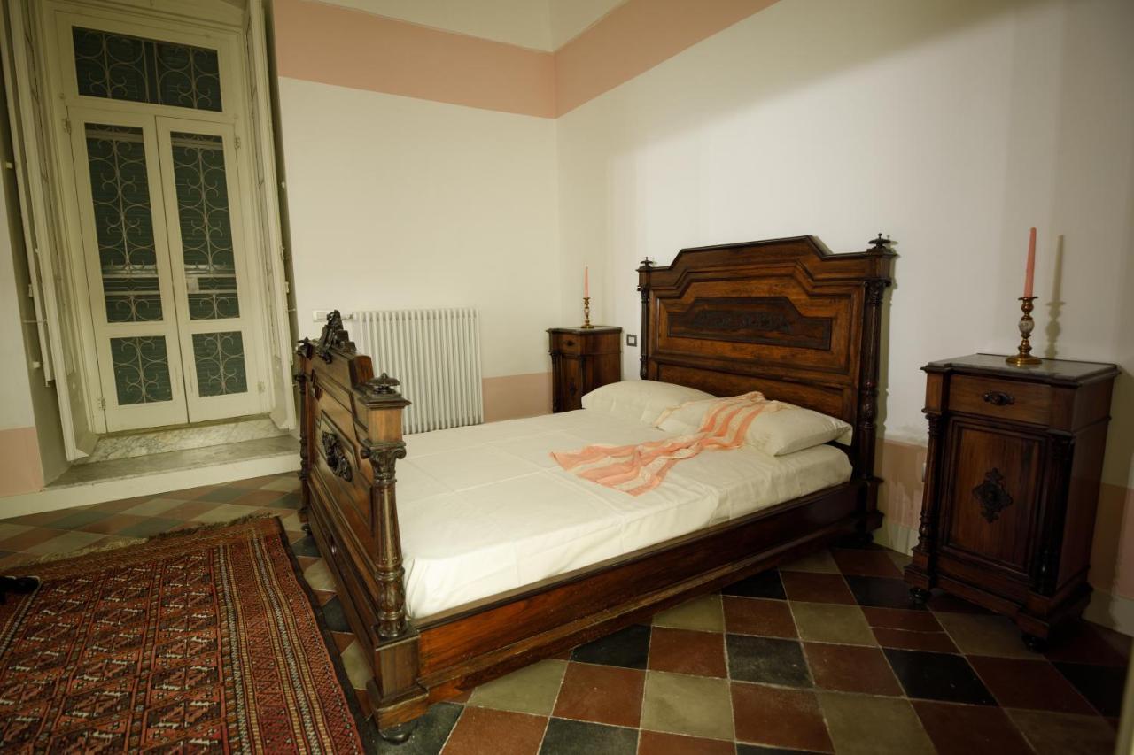 Palazzo Introna Bed & Breakfast Mola di Bari Dış mekan fotoğraf